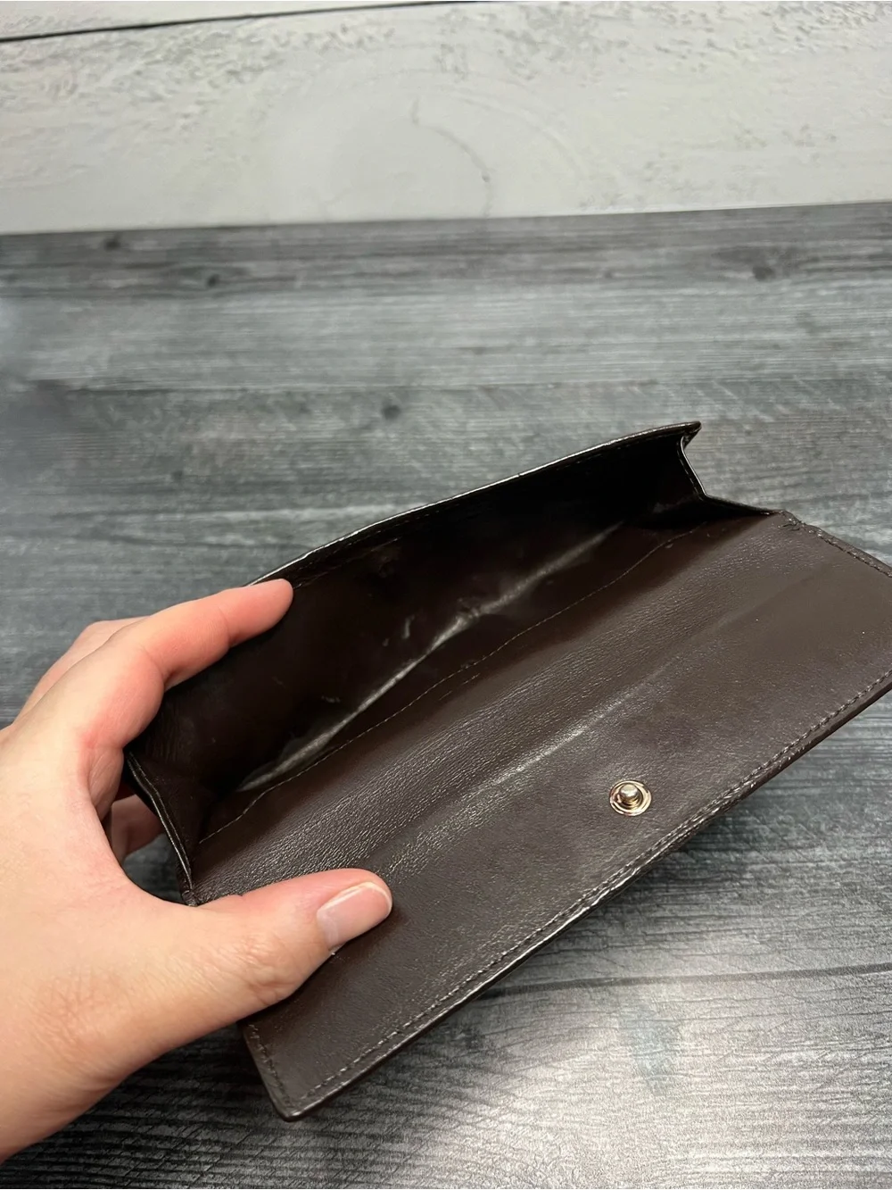 Authentic Gucci Chocolate Brown GUCCISSIMA Wallet with Heart - Picture 4 of 13